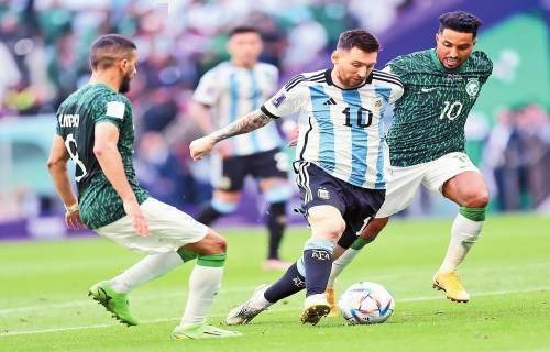 他踢得太聪明了